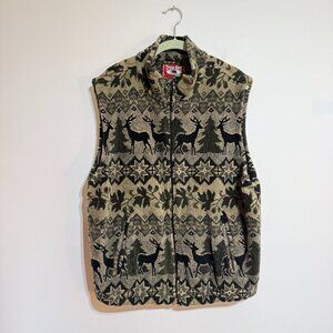 Vintage True Grit Sherpa Fleece Vest with Winter Pattern, Large